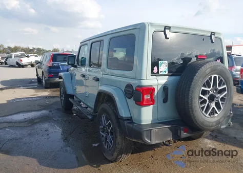 2024 Jeep Wrangler 4-Door Sahara 4X4 z USA, uszkodzony, nr VIN 1C4PJXEN9RW113142